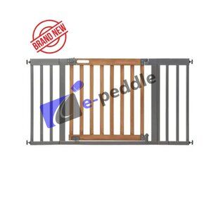 Summer Infant West End Extra Wide Safety Pet and Baby Honey Oak / Slate (27950)